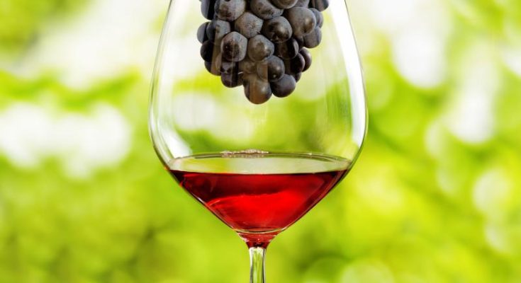 Some Benefits Of Buying Red Wine Online
